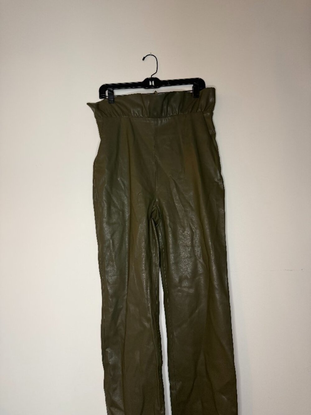 Alexis Faux Leather Paperbag Waist Olive Pants Size Large Excellent